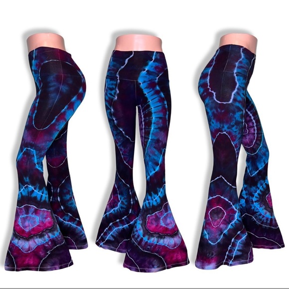 NWOT One Of a Kind Galaxy Tie Dye Bell Bottom Yoga Pants - Picture 1 of 1